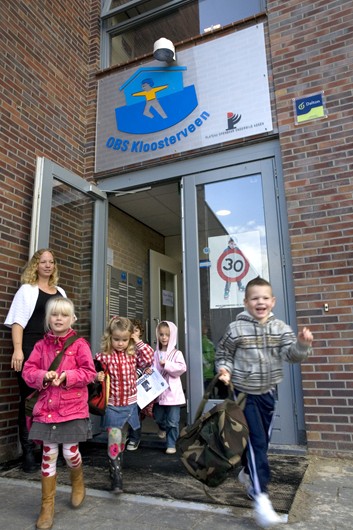 Schoolfoto van Openbare Basisschool Kloosterveen