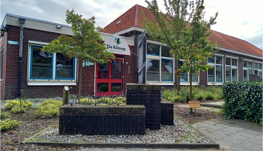 Schoolfoto van Basisschool De Klimop (Wilbertoord)