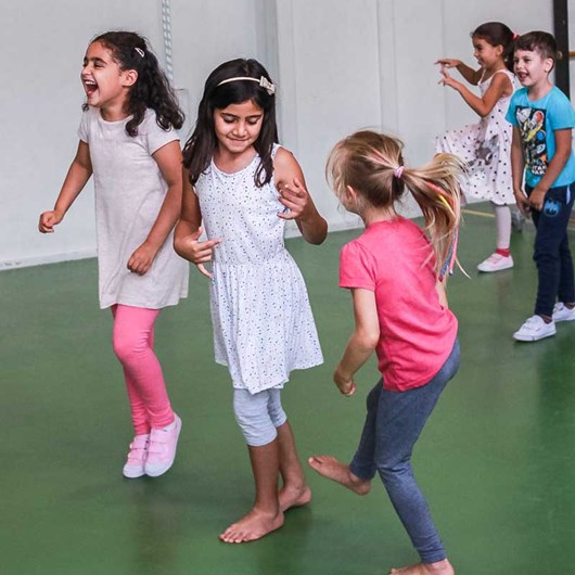 Op Toermalijn staat talentontwikkeling centraal. Zo krijgen de kinderen uit 1-2 dansles. 