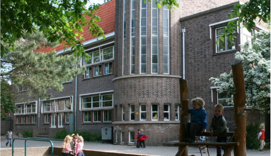 Schoolfoto van Eerste Nederlandse Montessori School