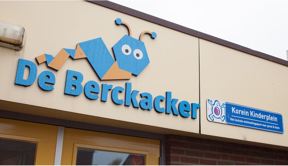 Basisschool De Berckacker en Korein Kinderplein gaan samen. In Brede School De Berckacker is onderwijs, dagopvang, peuterwerk en buitenschoolse opvang voor kinderen gerealiseerd. 