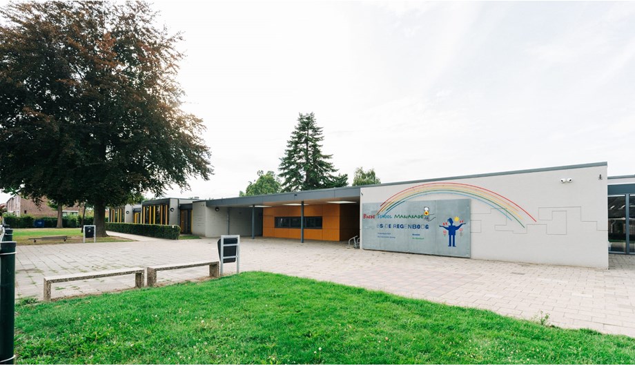 Schoolfoto van Basisschool De Regenboog