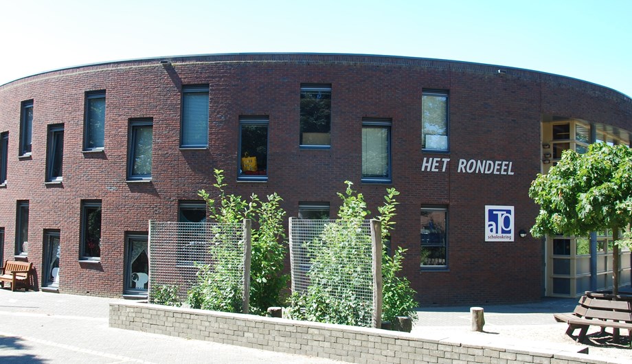 Schoolfoto van ATO-basisschool Het Rondeel