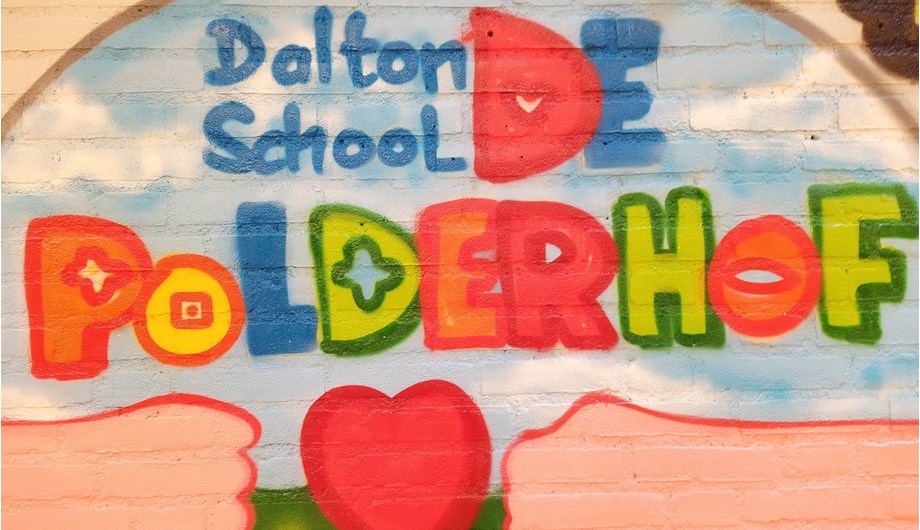 De Dalton-kernwaarden zijn door de kinderen omgezet in muurschilderingen.