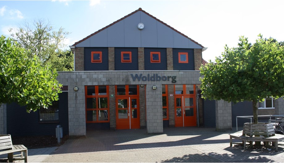 Schoolfoto van rsg de Borgen, Woldborg