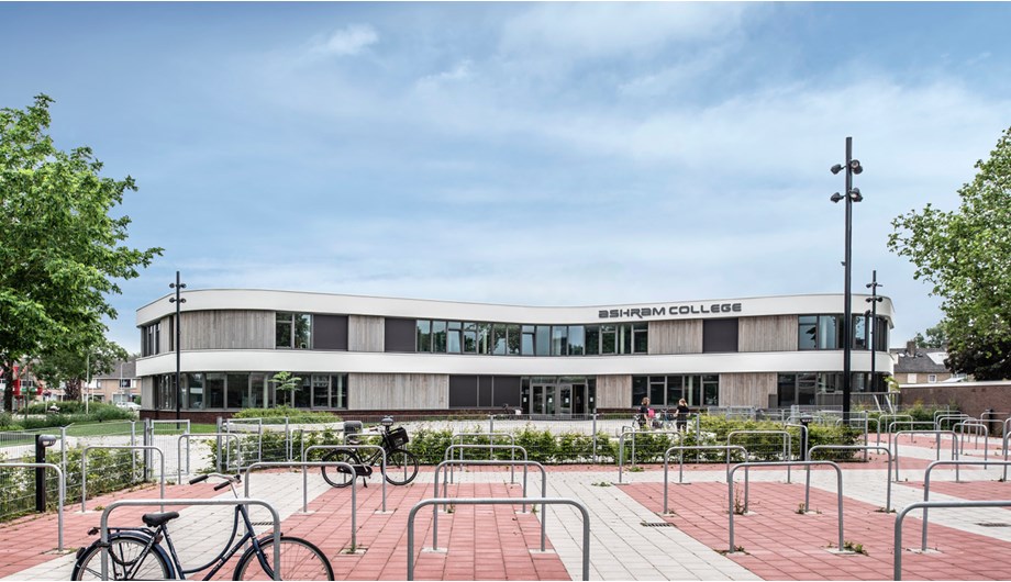 Schoolfoto van Ashram College KSG voor vwo, havo, mavo en vbo locatie Nieuwkoop
