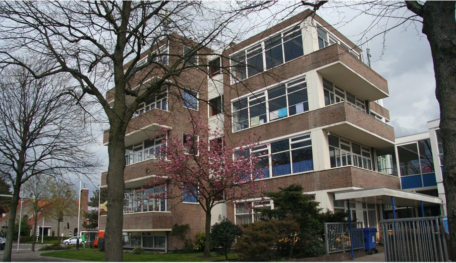 Schoolfoto van Visser 't Hooft Lyceum Rijnsburg