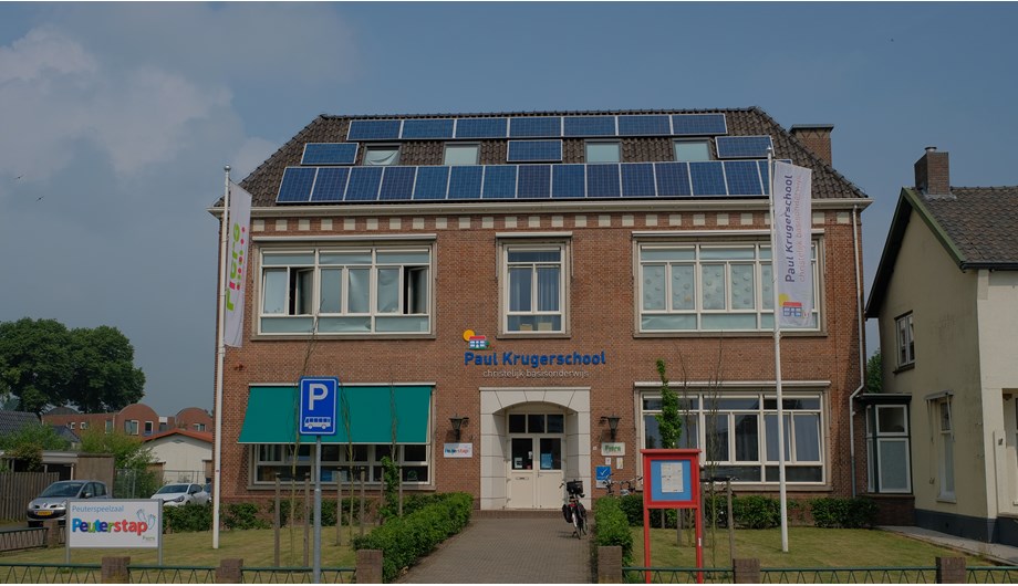 Onze school heeft het oudste en tevens mooiste schoolgebouw van de stad Coevorden.
Het pand is karakteristiek maar modern van binnen. 