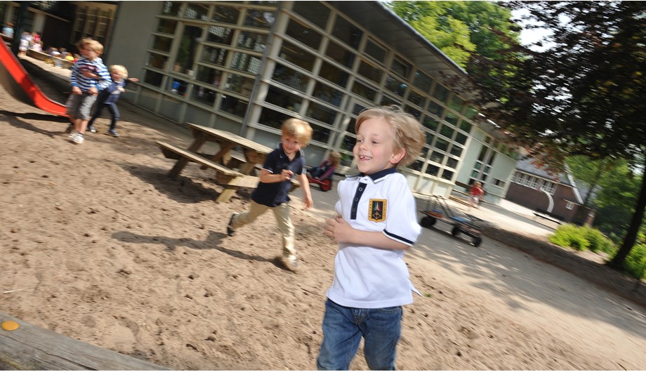Schoolfoto van Openbare Basisschool Berg en Bos