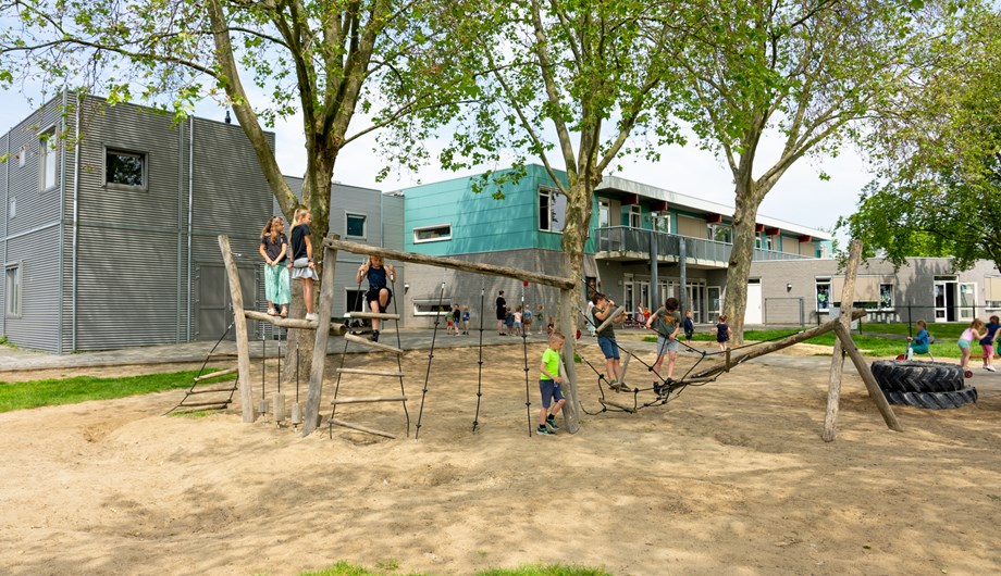 Schoolfoto van Openbare Basisschool De Stapsteen
