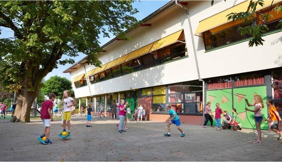 Schoolfoto van Openbare Basisschool De Spaarneschool uit Spaarndam