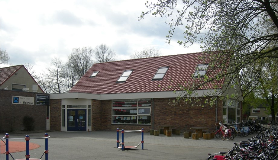 't Blokhuus is gelegen aan de Frans Tromplaan 49 te Hoevelaken