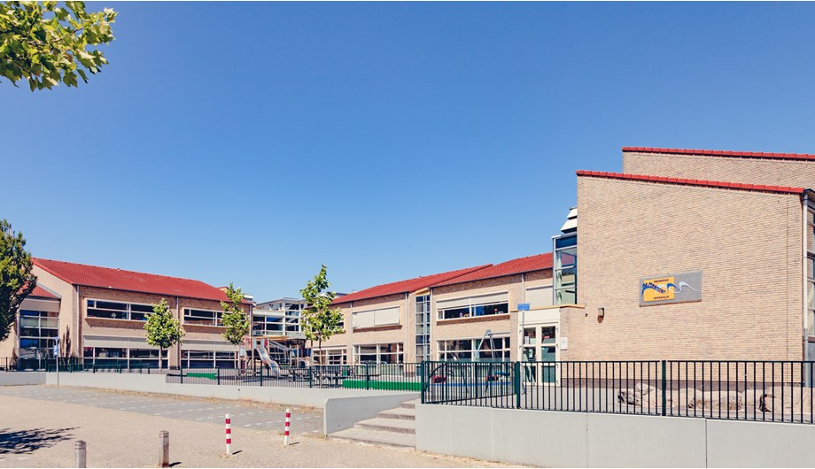 Schoolfoto van R.K. Basisschool De Meander