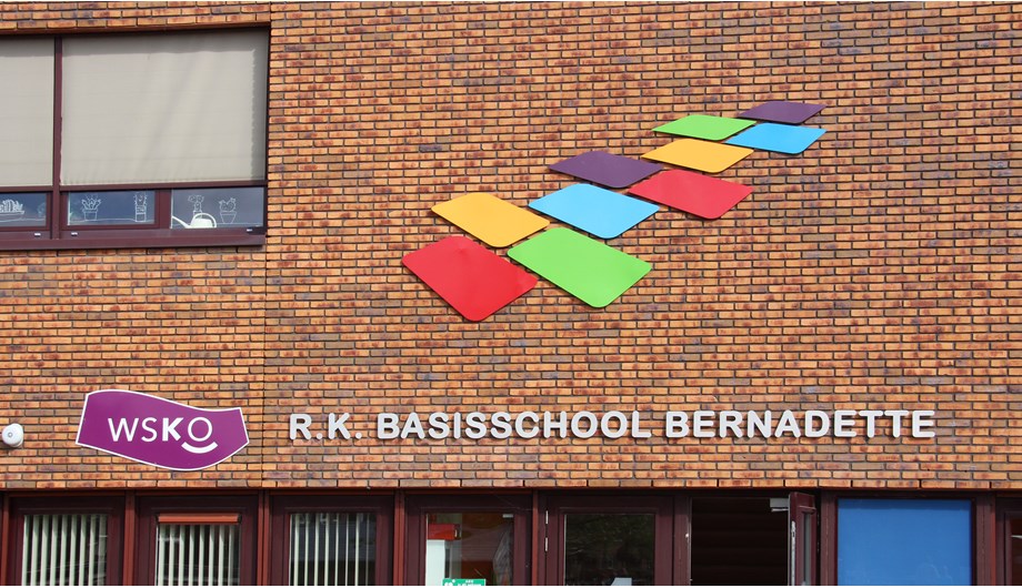 Schoolfoto van R.K. Basisschool WSKO Bernadette
