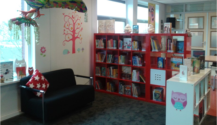 Het boekennest, de bieb op school voorzien van prachtig nieuw aanbod voor alle kinderen.
In het boekennest staat leesplezier voorop!